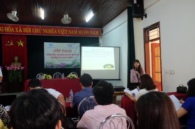 Quang Tri Women’s Union introducing the project to workshop participants. Photo: ISET-Vietnam